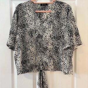 Women's Black and White Blouse